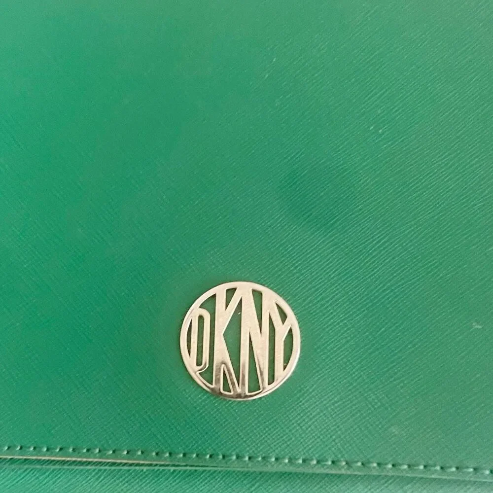 DKNY Bryant Park Green‎ Leather Crossbody Bag
